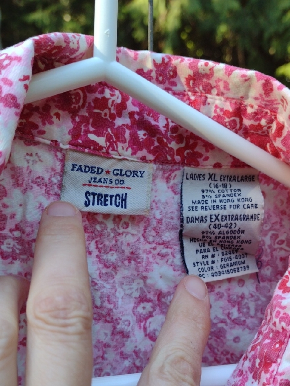 Vintage Sleeveless Pink Floral Button-Up Shirt - Picture 3 of 3